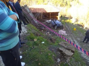 Devrilen traktörün altında kalarak hayatını kaybetti