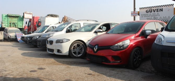 Motor ve şasi numarası değiştirilmiş 1 milyon liralık otomobiller ele geçirildi