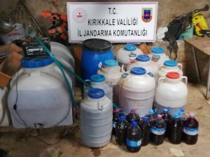 Yılbaşında piyasaya sürülecekti: 2 ton sahte şarap ele geçirildi