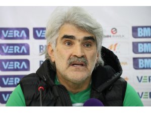 Uğur Tütüneker: “Takımımı kutluyorum”