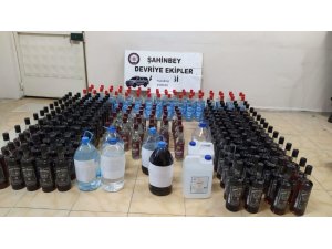 Gaziantep’te 204 şişe kaçak alkol ele geçirildi