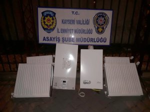 Kayseri'de kombi hırsızları yakalandı