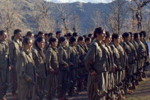 1 kadına 12 militan tecavüz etti