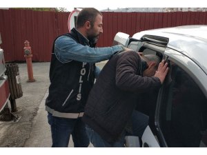Uyuşturucu ticaretinden tutuklandı
