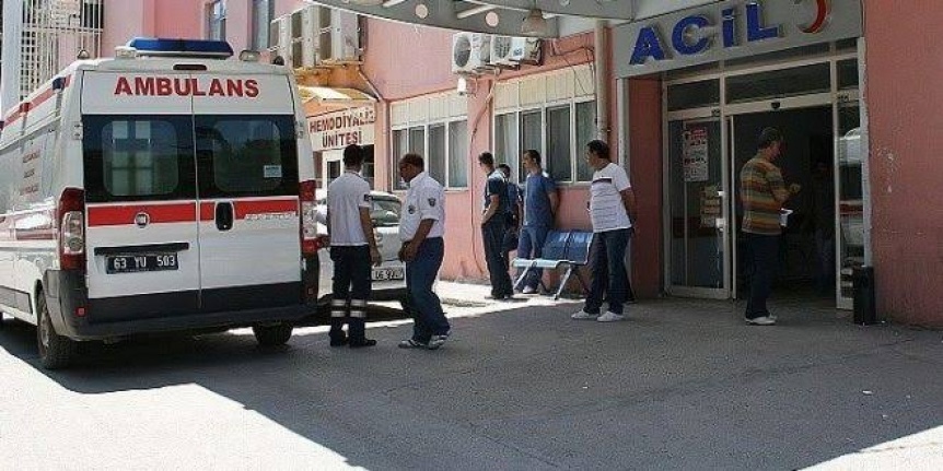 Saman yüklerken kamyondan düşen işçi öldü