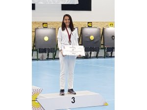 Ispartalı Gökçe, okçulukta Türkiye üçüncüsü oldu