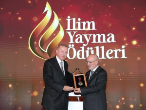 Cumhurbaşkanı Erdoğan, İlim Yayma Ödül Töreni'nde konuştu
