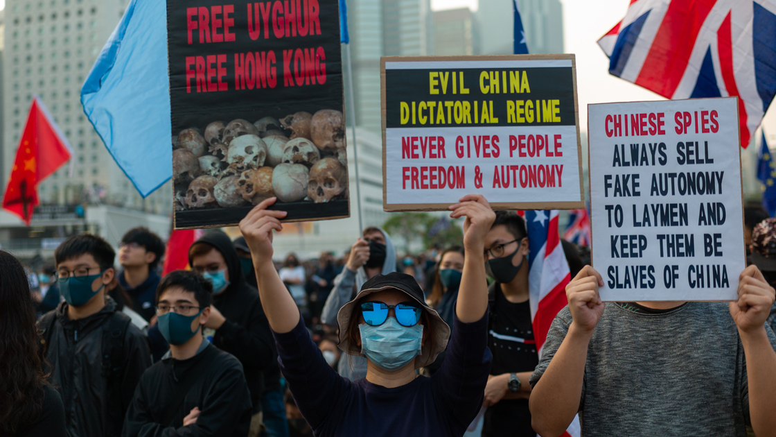 Hong Kong'da protestocular Uygurlara destek için toplandı