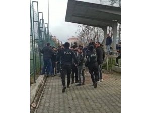 Amatör maçta tribün karıştı