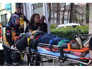 Manisa’da yağmur kazaları beraberinde getirdi: 1’i ağır 3 yaralı