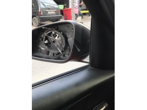Lüks aracın sahibini şoke eden hırsızlık
