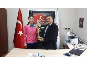 ‘Cumhuriyet Şehitleri Ulusal Koşusu’nu Sebahat Akpınar kazandı