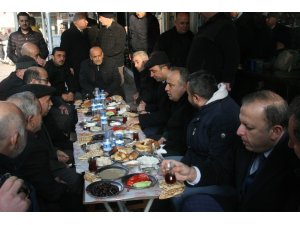 Vali Soytürk esnaflar ile bir araya geldi