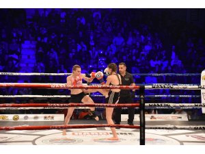 Toroslar Belediyesi’nden muaythai sporuna destek
