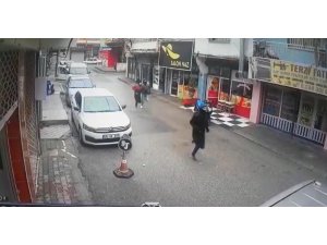 İki kişiyi vuran soyguncuların soygun anı ve kaçışı kamerada