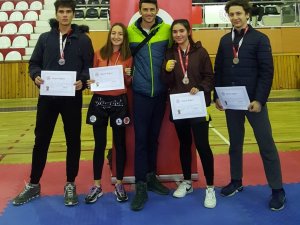 Kick Boks’ta Milaslı 5 öğrenci il birincisi oldu
