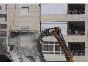İsrail güçleri Doğu Kudüs'te Filistinli aileye ait inşat halindeki evi yıktı
