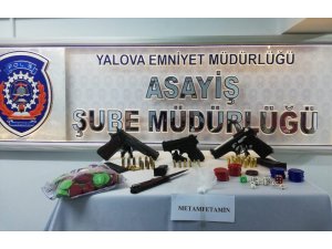 Yalova’da kumarhane baskını