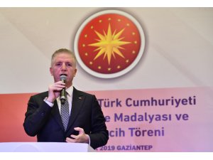 Gaziantep'te Kıbrıs gazilerine madalya ve berat takdim edildi