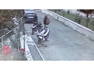 Kuşadası’nda motor hırsızlığı kameraya yansıdı