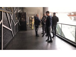 Beylikdüzü’nde AVM’de yangın paniği