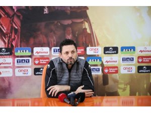 Erol Bulut: "Konyaspor’dan 3 puan alıp ilk yarıyı 29 puanla kapatmak istiyoruz"