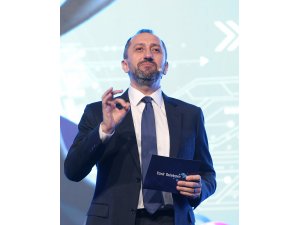 Türk Telekom fiberde 7,5 milyon kilometreye ulaştı