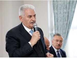 Yıldırım, baba ocağı Refahiye’de hemşehrileriyle hasret giderdi