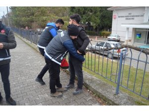 Lise önlerinde uyuşturucuya karşı uygulama yapıldı