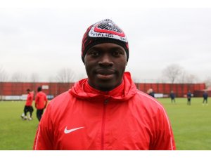 Zargo Toure: “Beşiktaş maçından 1 puan ya da 3 puan ile dönebiliriz”