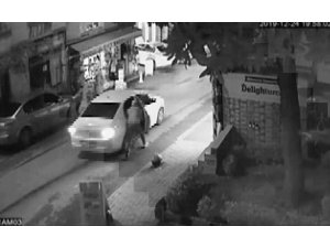 Fatih’te hırsızlar turisti ve çocuğunu yerde sürükledi