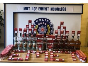 Emet’te kaçak içki ve sigara operasyonu