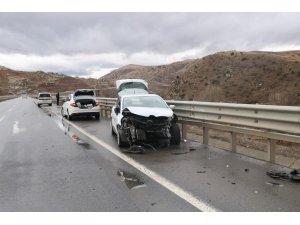 Sivas’ta trafik kazası:1 yaralı