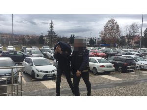 Uyuşturucu sattığı tespit edilen şahıs adliyeye sevk edildi