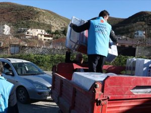 Türkiye, Arnavutluk'taki depremzedelere yardıma devam ediyor