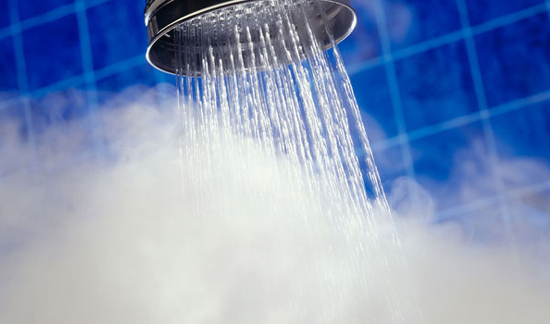 Soğuk havada sıcak su ile duş cilde zarar veriyor