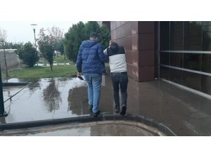 Hırsızlık suçundan aranan şahıs yakalandı