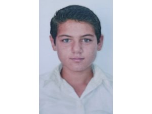 Kayıp liseli genç dedesinin mezarı başında bulundu