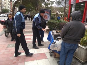 Manisa’da dilenci ve seyyar operasyonu