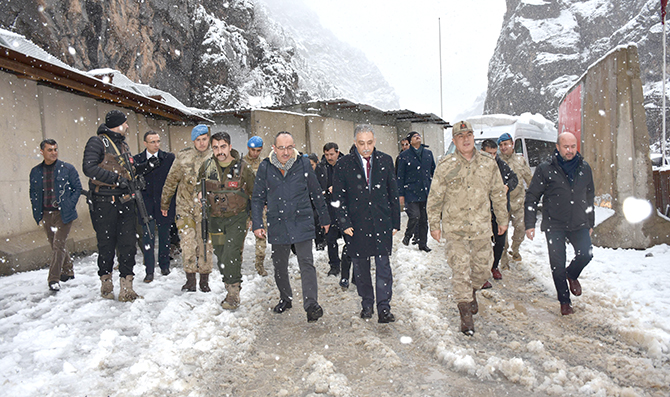 Konya heyetinden Hakkari ziyareti