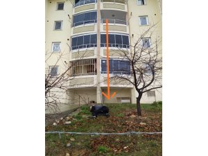 Polisten kaçarken 3’üncü kattan aşağı atladı