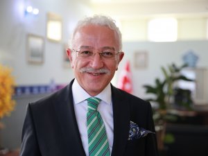 Rektör Zorlu: “Türkiye’nin otomobili, gelişen ve büyüyen Türkiye’nin nişanesi olacaktır”