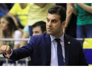 Kadın basketbol takımının yeni antrenörü belli oldu