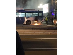 Başkent’te korkutan otobüs yangını