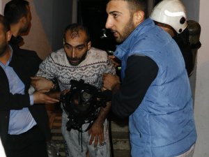Adana’da yangında mahsur kalan 11 kişi kurtarıldı