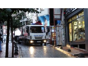 Beyoğlu’nda “Hanuka ve Noel Bayramı” kutlamaları için bazı yollar trafiğe kapatıldı