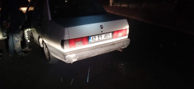 Dur ihtarına uymadı, polis aracına çarptı