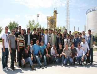 Selçuklu'da öğrencilere asfalt dersi