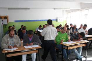 Balıkçılar tekne ehliyeti sınavında ter döktü