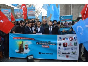 Çin'in Doğu Türkistan politikaları Kayseri'de protesto edildi